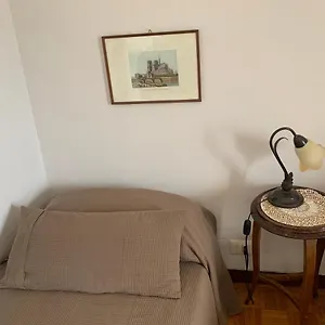 https://casa-dai-toni-cortesi.italymilanhotels.net